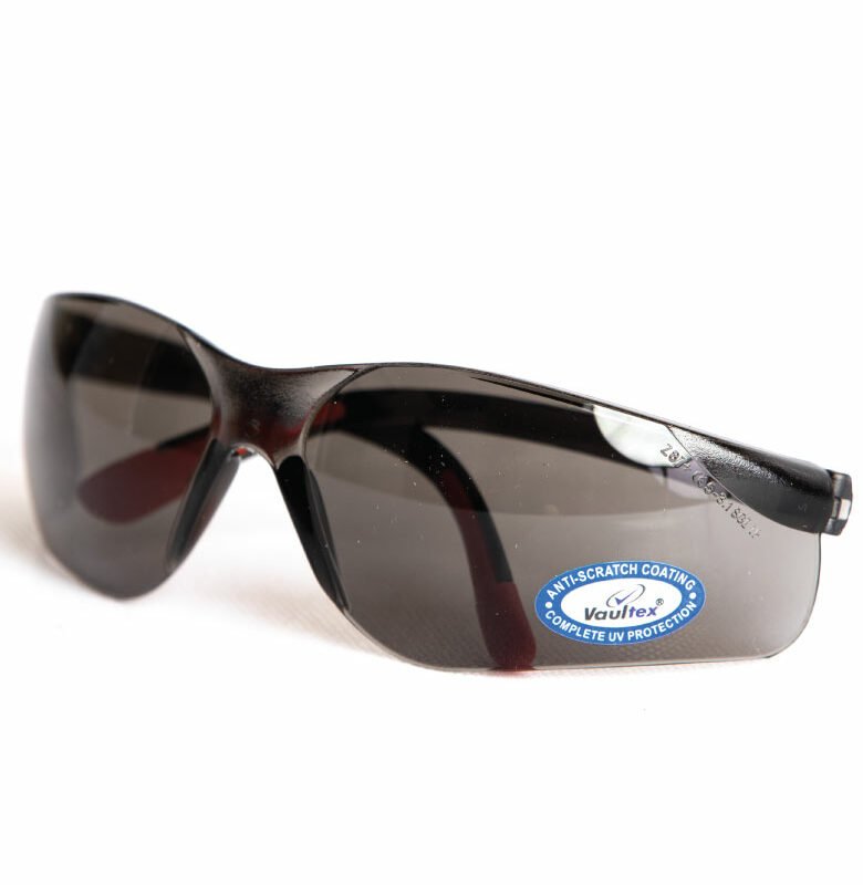 PROTECTIVE GLASSES
